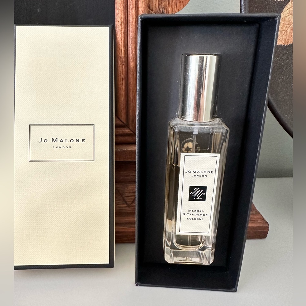Jo Malone Mimosa and Cardamom cologne